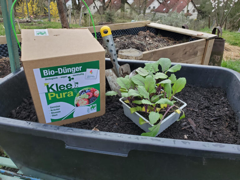 Frühling im KleePura Garten