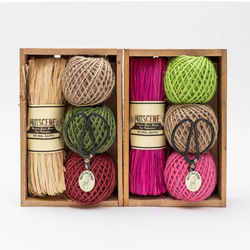 Geschenk-Box: Strick und Schere (1)